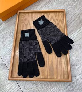 Guante de diseñador, guantes cálidos con letras clásicas, guantes de punto de cachemira para hombres y mujeres de invierno, guantes de cinco dedos de marca de moda, negro y gris