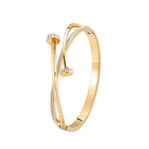 Unique Double Crystal Nail Head Cross Stainless Steel Bracelet For Woman Love Wedding Gift Bangle Jewelry Wholesale 231226