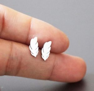 Everfast New Small Leather Stainless Steel Earrings Featured Leaf Stud Earrings Fashion Ear Jewelry Gift For Women Girls Men T1171768368