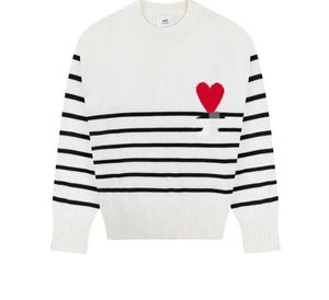 Amis Paris 디자이너 남성 스웨터 Amis de Coeur Aron Love a Heart 패턴 남성과 여성을위한 Jacquard Cardigan 스포츠웨어 캐주얼 커플 스웨터 113