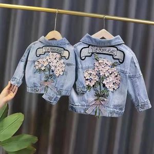 Jackor Jackor Spring Autumn Kids Denim Jackets For Girls Baby Flower Brodery Coats Fashion Barn Kids Outwear Ripped Jeans Jackets Je