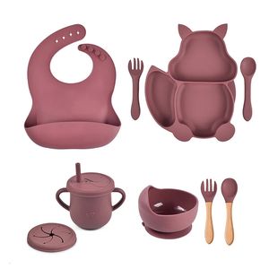 8 Stück Baby-weiche Silikon-Saugerschüssel, Teller, Tasse, Lätzchen, Löffel, Gabel, Sets, rutschfestes Geschirr, Kinder-Fütterungsnäpfe, gratis y231225