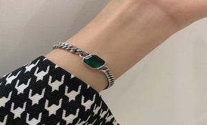 Geometryczna szmaragdowa bransoletka Kobieta Ins Unikalny projekt retro w trudnej sytuacji Luksusowa modna biżuteria wspaniała prezent Bangle6990788