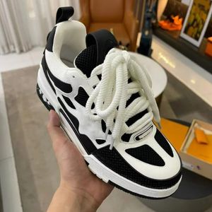 Fashion platform non-slip outdoor sneakers Designer Casual Shoes Men's and women's leather Breathable motor vehicle work women's shoes Large 45 series