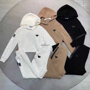 23AW Luxury Brand Women Tracksuits Casual Pullover With Hat Sports Hoodie Design Classic Autumn And Winter Fashion Clothing Designer Luxury Casual Fashion Jacket