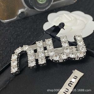 Miu Letter Rhinestone Sier Hair Clip with High-end and Niche Design, Fashionable Miss Liu Haimiao Spring Clip, Female Brass