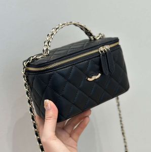 Kadın klasik kozmetik kasa kutusu vanity üst elmas saplı totes metal donanım matelasse zincir crossbody omuz açık el çantaları ile mini çantalar cc89