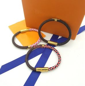 Европа Америка Дизайнерские браслеты Мужчины Леди Женщины Круглый принт Цветок Два цвета Дизайн Кожа Ежедневно Конфиденциально Escape Bracele8717592