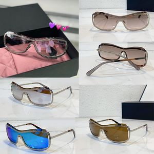 Luxuriöse Damenbrille mit Kristallrahmen und Metallrahmen, einteilige Brille, modische, hochwertige UV400-beständige Sonnenbrille mit Schutzhülle A71556