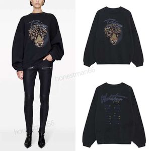 Kadın Hoodies Sweatshirts 24 Bahar Moda Yeni Kadınlar AB Leopard Head Baskılı Mektup Moda Niş Pamuk Yuvarlak Boyun Kadın Kazak