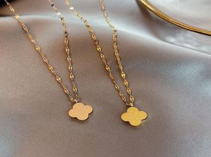 Clover Necklace indifference titanium steel jewelry pendant collarbone chain women039s simple temperament fashion trend3258215
