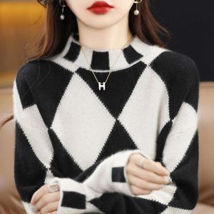 Western Style Top, Half High Neck Sweater, Women's Inner Wear for Autumn and Winter, 2023 New Popular Thickened Base Sweater