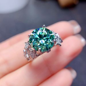 Fashion Designer Bling 11mm Lab Green Moissanite Ring Sterling Sier Engagement Wedding Band Mossen Diamond Rings for Women Bridal Birthday Party Jewelry