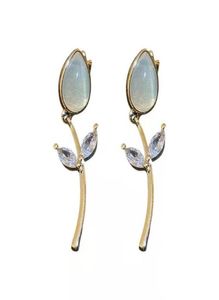 2022 Spring Opal Tulip Studs 925シルバーニードルレディファッションイヤリングシンプルパーソナリティ高品質の誕生日ギフト87598481406191