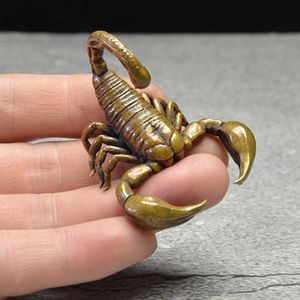 Pure Copper Animal Scorpion King figurer miniatyrer vintage klassisk skrivbord prydnadsdekorationer tillbehör mässing te pet 231225