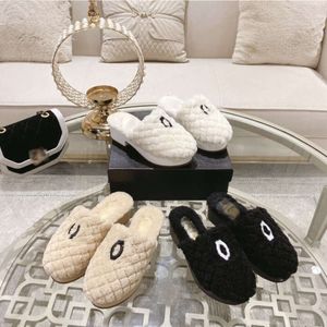 Шанеллс замши Turnlock Fur 2C Женские тапочки Стежные канал Shearling Clogs Шерстяная шерпа. Поверните блокировку блокировки с пряжкой платформы мул толстые нижние фурри Lo