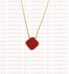 Classic Lucky Clover Necklace Pendant Stainless Steel 18K Gold Plated Ladies and Girls Valentine039s Day Mother039s Day Enga9189385
