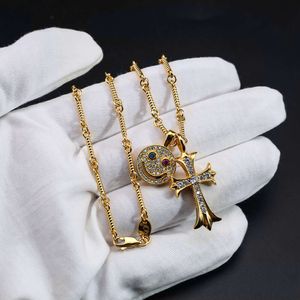 Designer ch Cross Luxury Chromes Pendant Halsband Ny full diamant leende guld silver krage kedja personlig lätt hjärthalspöja tröja älskare gåva l3ho