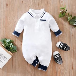 Ubranie dla niemowląt Solidna koszula polo sprężyna i jesienne długi rękaw bawełniane chłopcy dziewczęta Bodysuit 231226