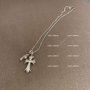 Designer ch Cross Luxury Chromes Pendant Necklace Spicy Girl Silver Bambu Chain Diamond New Heart Neckchain Sweater Lover Märke smycken 2024 FDWD