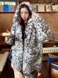Women's Trench Coats Coat Imitation Wool Sheep Cut Down With Thick Hood For Winter Warmth Lamb Casual Jacket