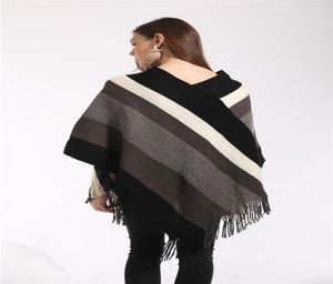 Stickning Women Cloak Fring Ladies Pullover Poncho Glittery Cape Tassel Shawl Female Loose tröja färgade rand Vinterkvinnor Blou5409383