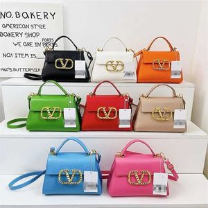 20% OFF Designer new urban handbag fashion One Shoulder Messenger factory goods large capacity women's small square bag trendy