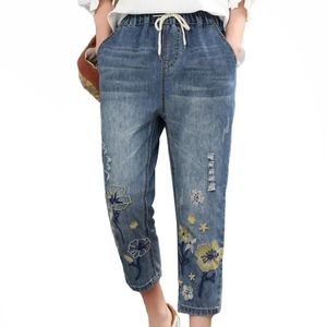 Jeans 2023 Chinese Summer Fashion Ladies Vintage High Waist Embroidery Jeans Womans Casual Floral Denim Trousers Cropped Harem Pants