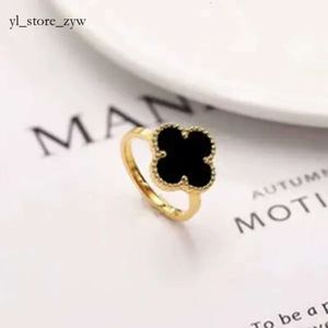 Anello cinese di design di trifoglio di lusso di marca Anello cinese in oro 18 carati Verde Bianco Rosso Nero Pietra Fascino Diamante Emozione Anello di fidanzamento con dito per unghie Gioielli 8001