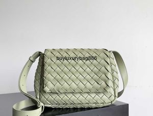 Womens Cobble Shoulder Bag Botteg Venetas Luxury Påsar 24 Ny kullersten Bag kamerapåse Sheepskin och Cotton Woven Womens Bag Single Shoulder Diagonal Cross Womens BA HB6P