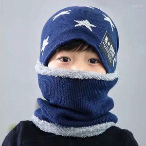 Beretti Cappello invernale a maglia per bambini più velluto a velluto con cappuccio a un pezzo di lana addensato Protezione per le orecchie di lana per bambini a prova di freddo