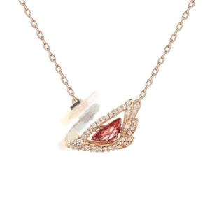 Ausdrucksvolle Liebe: 14K Gold Schwandesigner -Halskette - INS -Stil Diamond Anhänger, emotionaler Geschenkschmuck für Frauen, Mode Diamond Halskette zur Präsentation Zuneigung