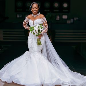 2024 Arabisch Aso Ebi Plus Size Weiße Meerjungfrau Spitze Brautkleid Perlen Kristalle Luxuriöse Brautkleider Kleider ZJ404