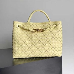 Botte venetas Small Andiamo Totes väskor Topphandtag Bag Counter Kvalitet Andiamo Tote Sheepskin Woven Size Women's Bag Light Luxury Hand Woven Bag