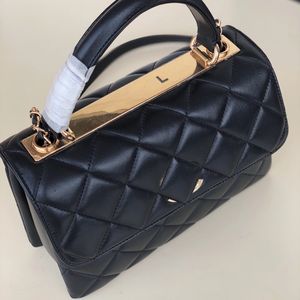 10A Designer Luksusowy nowy styl Trendy CC Torba na ramię miękka owcza skóra z klasyczną klapką duża konstrukcja kratowa Doskonałe uczucie w rozmiarze dłoni 25 cm