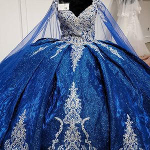 Luxury Blue V-hals bollklänning quinceanera klänning för flickor applques spetspärlor spets upp födelsedagsfestklänningar vestido de 15 anos