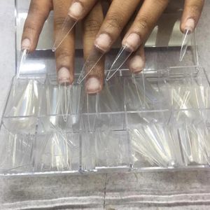 500pc/Box Pointy Stiletto Nagelspitzen klare/natürliche falsche falsche Maniküre Acrylgel DIY Salon Lieferanten -Long Fingernail Claw 231227