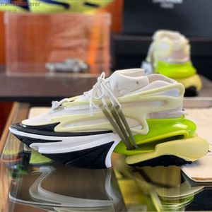 Sneaker -Top -Schuhe Balmaiins Top -Qualität von Herren Space Shuttle Designer Stoßdämpfung Erhöhtes lässiges Sportpaar TAV2