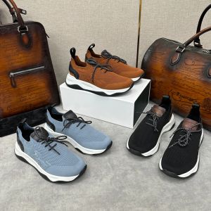 Scarpe da ginnastica da uomo in maglia elasticizzata tecnica da uomo Designer di marca Scarpe sportive portatili traspiranti con punta tonda Comode calze da jogging simili