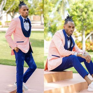 Spring Pink Męski garnitur szal klapa szczupła Fit Casual Wedding Tuxedos 3 kawałki kamizelki kurtki spodni przyjęcie urodzinowe