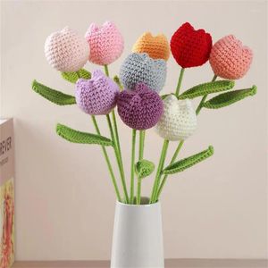 装飾的な花ヒマワリのかぎ針編み花の手編みのローズブーケ自家製の完成した人工チューリップ教師の贈り物