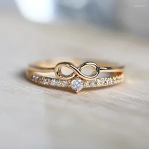 Hochzeitsringe zartes Gold 8 Infinity Cross Crystal Zirkon Ring für Frau Fashion Stapelbare zierliche feine Schmuck Jubiläum Accessorie Accessorie