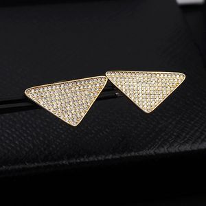 Designer Womens örhängen ikoniska triangelkristall juveler zirkoniumörhängen populära lyxiga damer smycken högkvalitativa varumärken alla hjärtans present