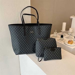 18 % RABATT auf Designer-Tasche, neue dreiteilige Make-up-Tasche für Damen, groß, mit einer Schulter, für Mama, Strand, Mutter