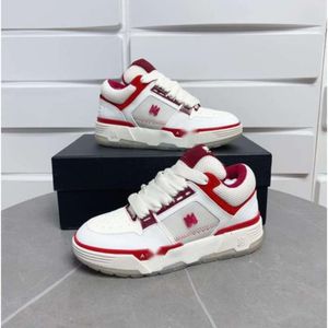 Amiiri modebanan skel kvinnor vinterskor designer casual stil höst sneakers sko herrar ben bröd trendiga tjocka sulor high-end sport ni4w