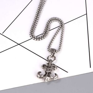 Chrome jewelry Designer Cross Chromes Pendant Necklace European American Fashion Hip Hop Men's Titanium Steel Women's Style Boat Anchor Heart Sweater Chain