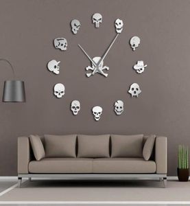 Różne głowice czaszki DIY Horror Giant Giant Wall Clock Big Igle Bezsle Bezdroi Zombie Głowy Zegarek na ścianie Halloween Dekor 20113574029