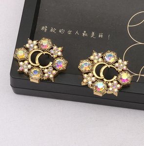Klassischer Buchstaben Bretter Heart Stud Ohrringe Designer Brief Diamant oder Perle Ohrring für Frauen Hochwertige Schmuckzubehörgeschenke