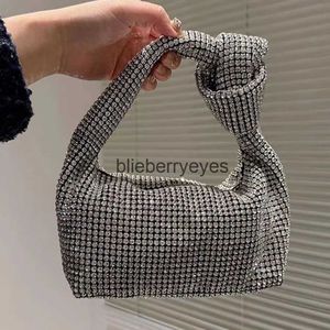 Totes 2023 Новая ручка узел блеск бриллиантовой сумки ужина в горы Bling Women Женщины вечерние блеск хрустальные дамы свадебные вершины