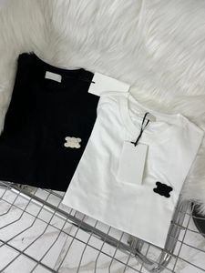 Kvinnor T -shirtdesigner Triomphe för kvinnliga skjortor med bokstav och dot mode tshirt med broderade bokstäver sommar kortärmade toppar tee kvinna